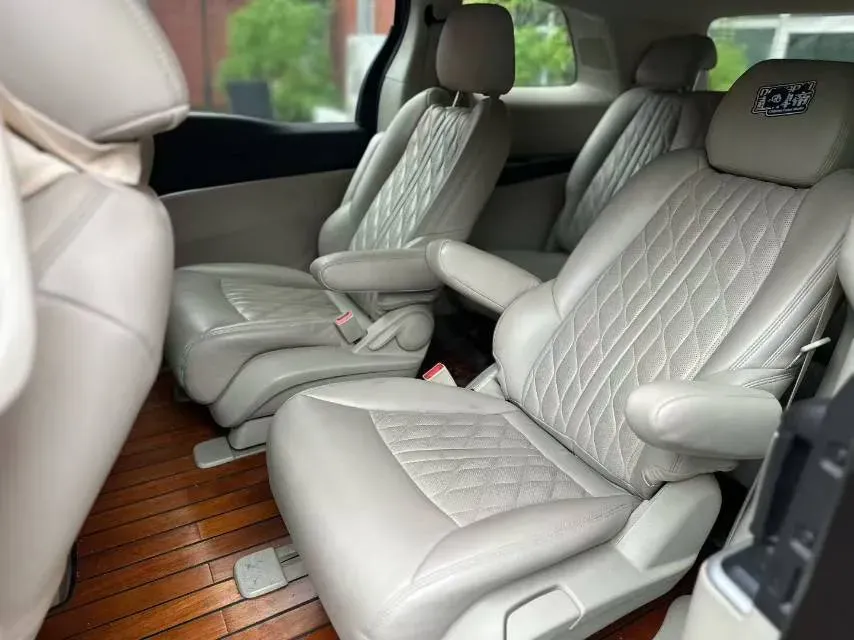 2020 Buick GL8 2.0T 237HP L4 9AT,autocango,china used car exporter,china ev exporter,chinese used car exporter,chinese used ev exporter