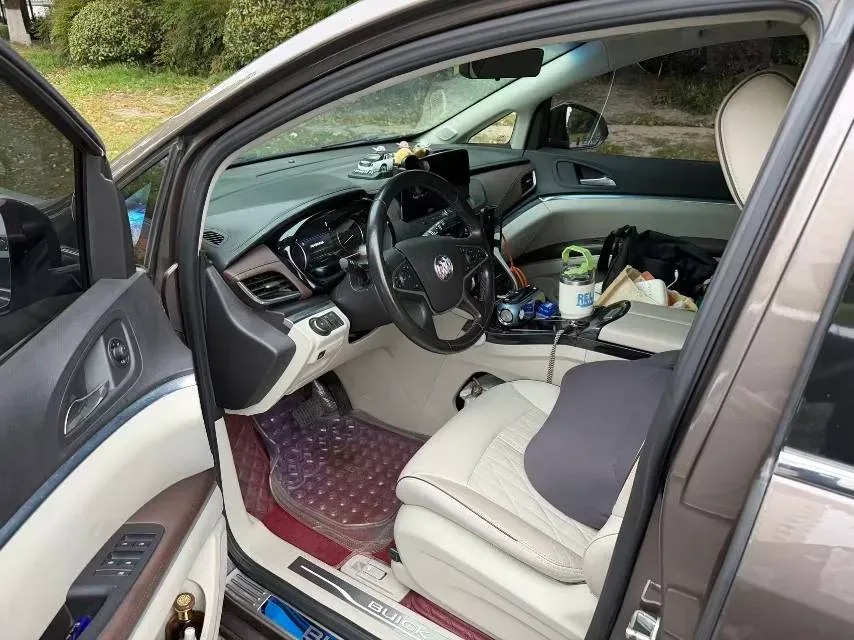 2021 Buick GL8 2.0T 237HP L4 9AT,autocango,china used car exporter,china ev exporter,chinese used car exporter,chinese used ev exporter