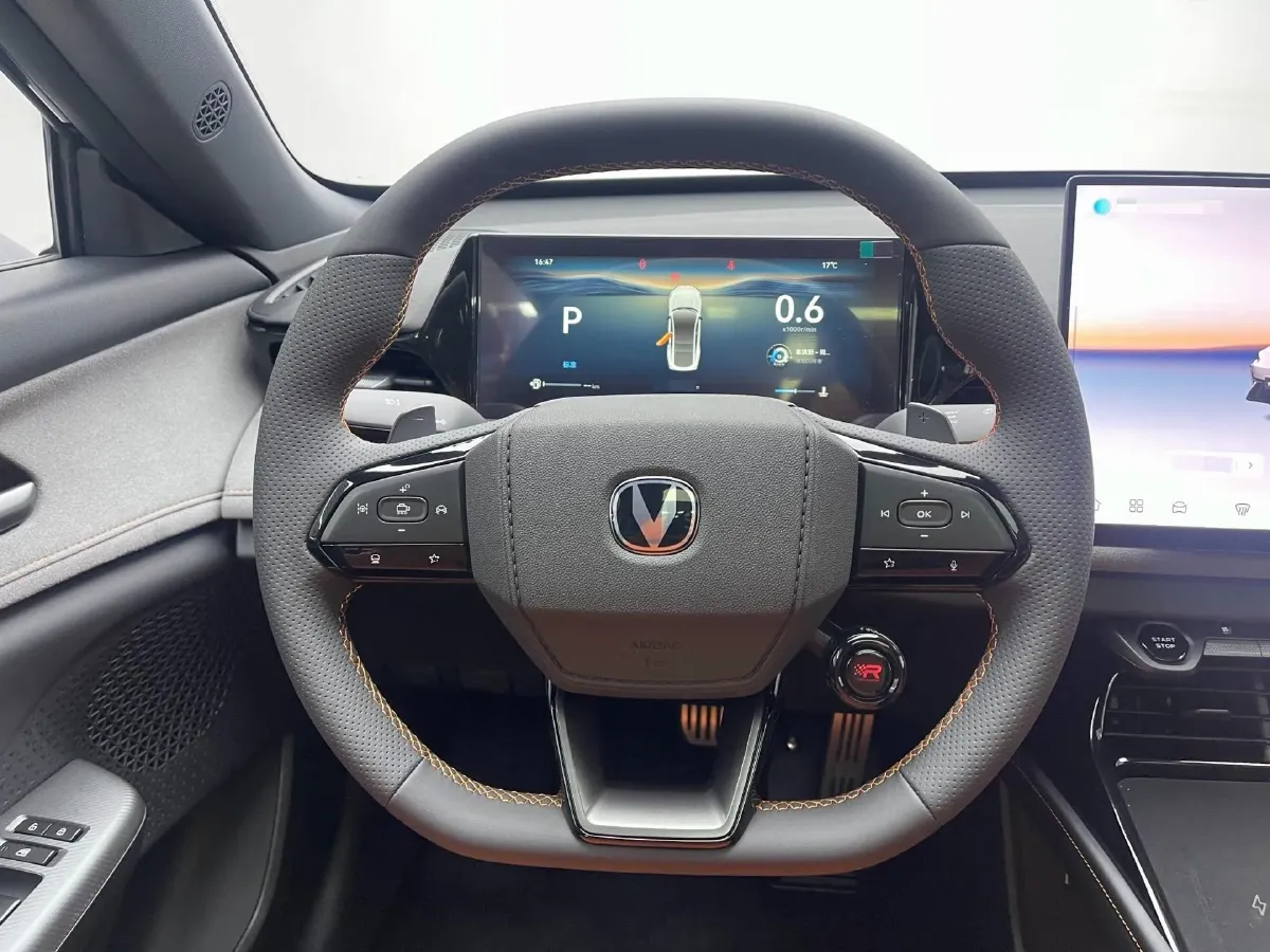 2025 ChangAn UNI-V 2.0T 245HP L4 8AT,autocango,china used car exporter,china ev exporter,chinese used car exporter,chinese used ev exporter