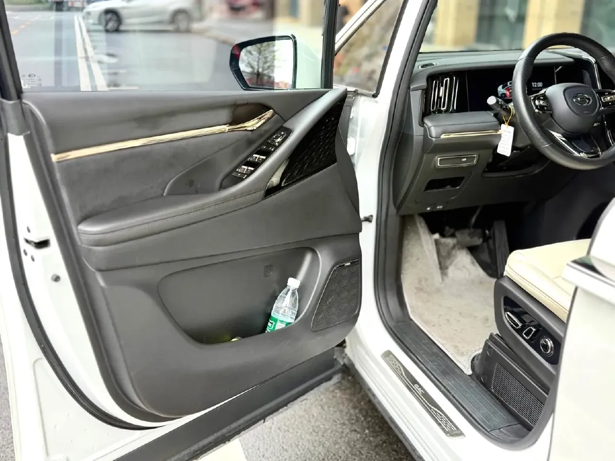 2021 GAC Trumpchi M8 2.0T 252HP L4 8AT,autocango,china used car exporter,china ev exporter,chinese used car exporter,chinese used ev exporter