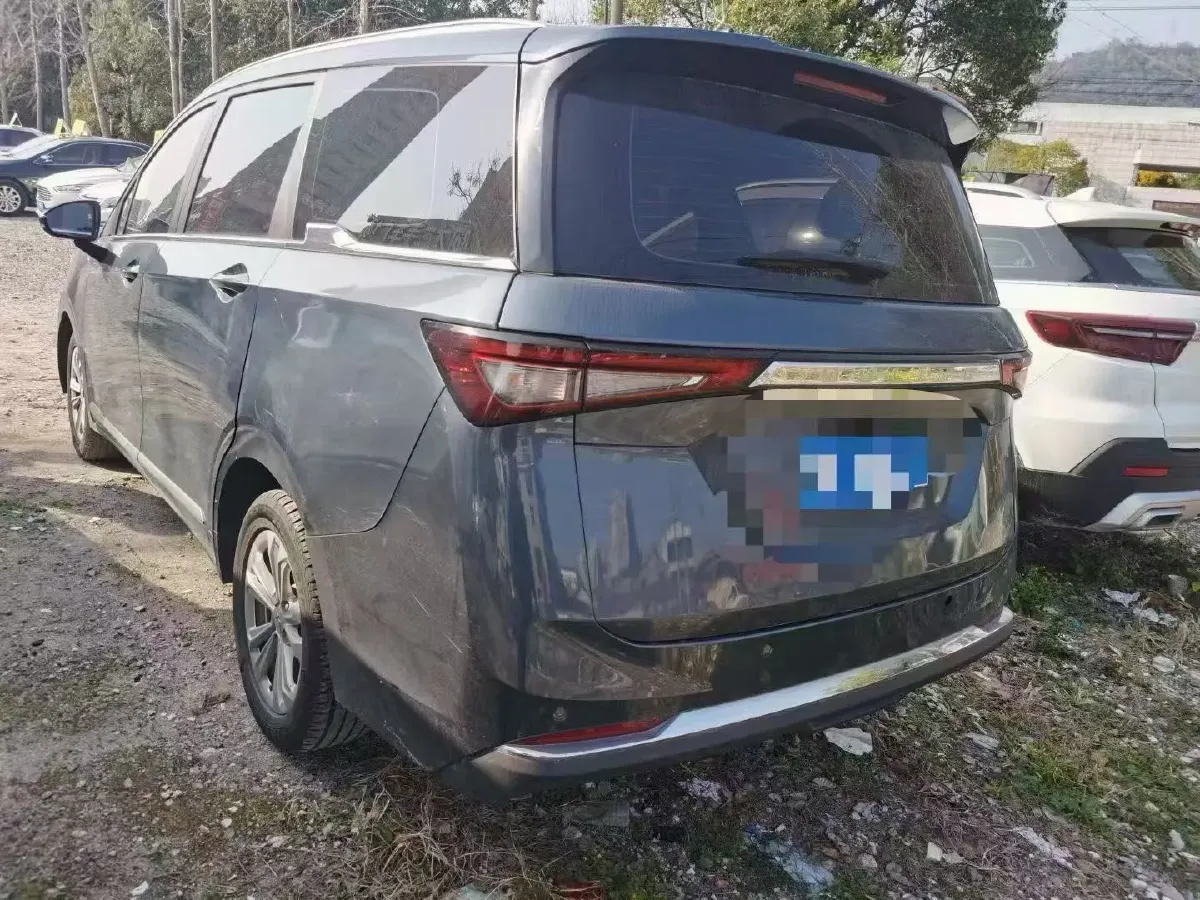 2022 WuLing JiaChen 1.5T 147HP L4 6MT,autocango,china used car exporter,china ev exporter,chinese used car exporter,chinese used ev exporter