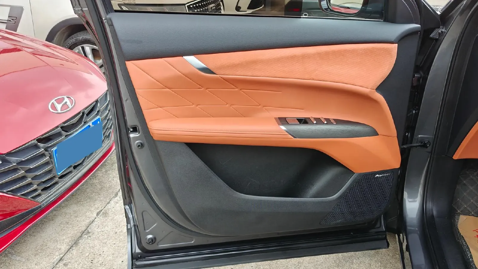 2025 ChangAn CS75 Plus 1.5T 192HP L4 8AT,autocango,china used car exporter,china ev exporter,chinese used car exporter,chinese used ev exporter