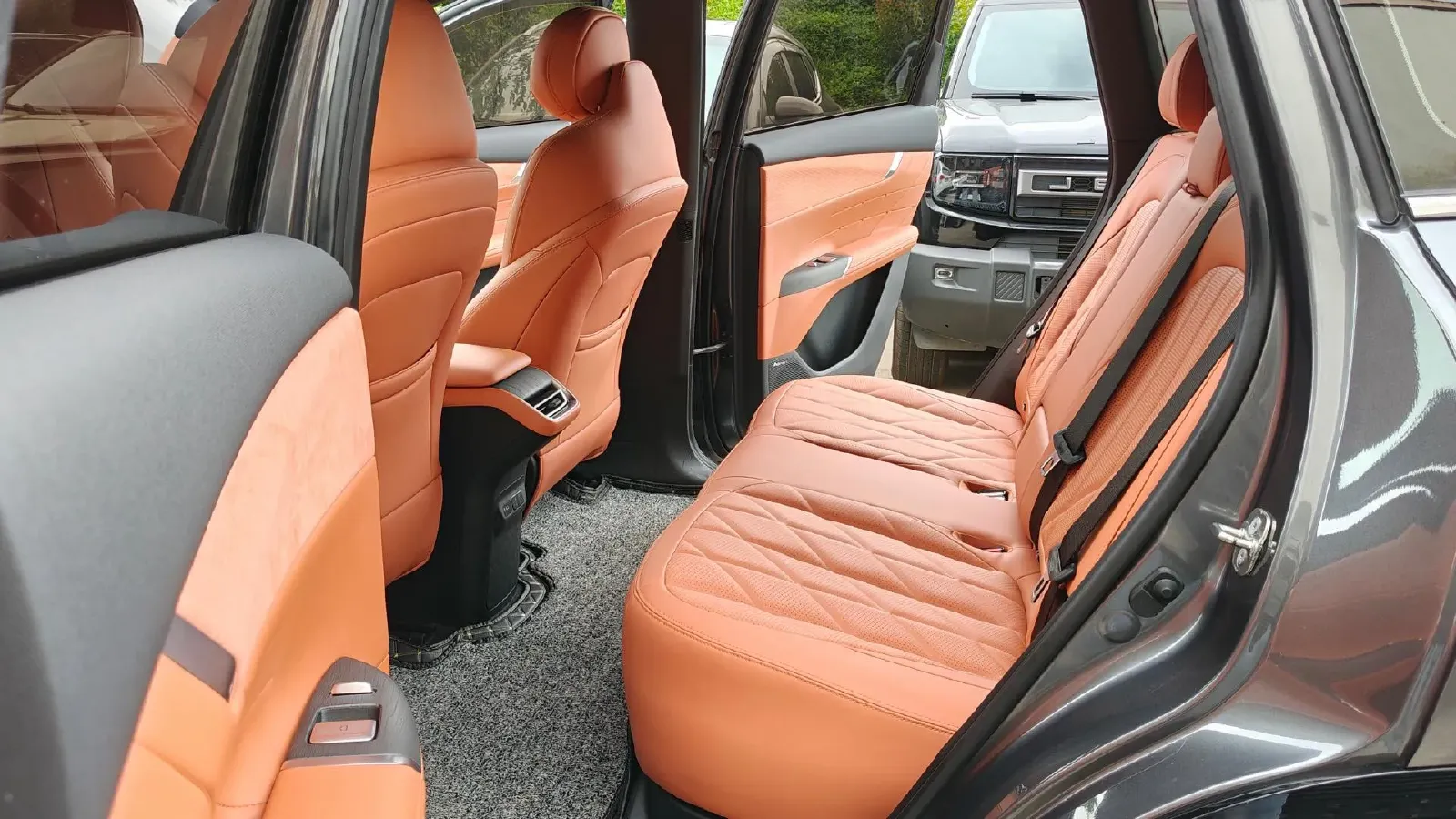 2025 ChangAn CS75 Plus 1.5T 192HP L4 8AT,autocango,china used car exporter,china ev exporter,chinese used car exporter,chinese used ev exporter