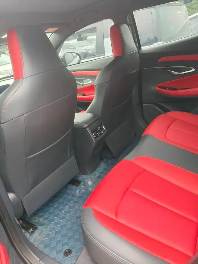 2022 ChangAn UNI-T 1.5T 188HP L4 7DCT,autocango,china used car exporter,china ev exporter,chinese used car exporter,chinese used ev exporter