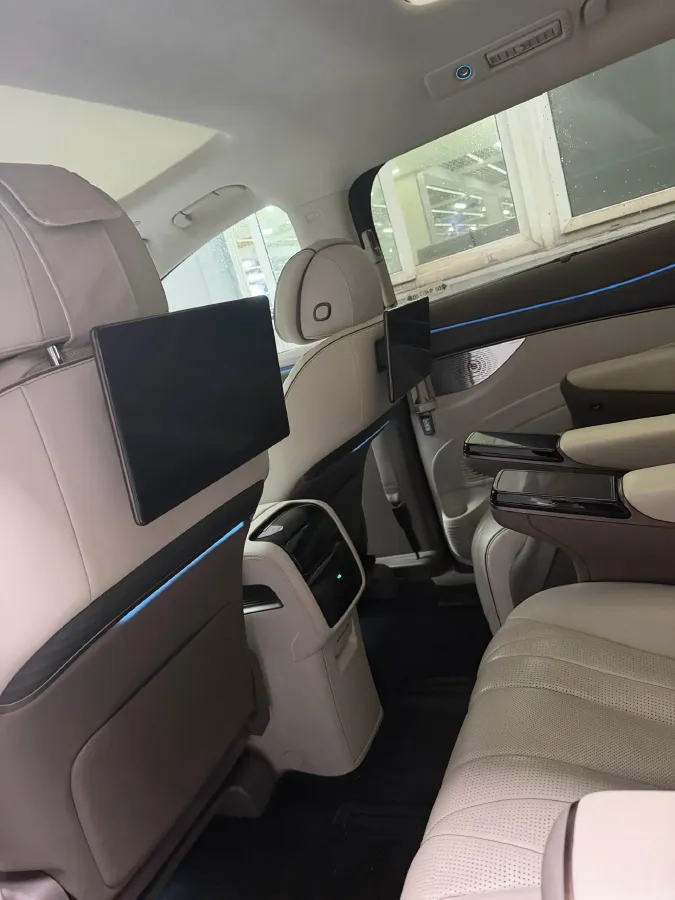 2022 HongQi HS7 3.0T 337HP V6 8AT,autocango,china used car exporter,china ev exporter,chinese used car exporter,chinese used ev exporter