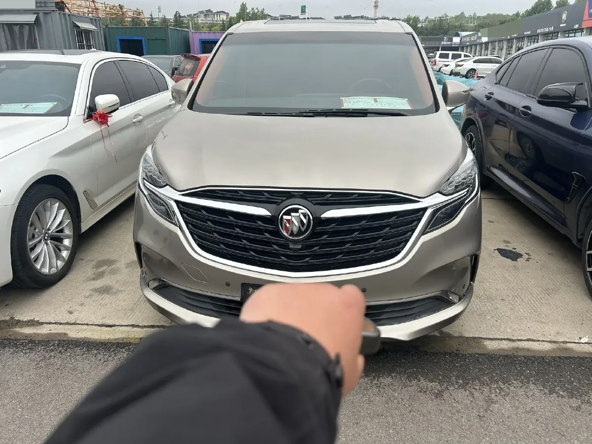 2021 Buick GL8 2.0T 237HP L4 9AT,autocango,china used car exporter,china ev exporter,chinese used car exporter,chinese used ev exporter