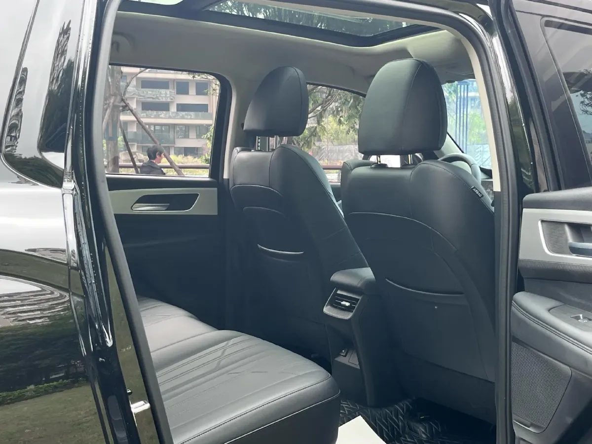 2025 Haval H5 2.0T 224HP L4 8AT,autocango,china used car exporter,china ev exporter,chinese used car exporter,chinese used ev exporter