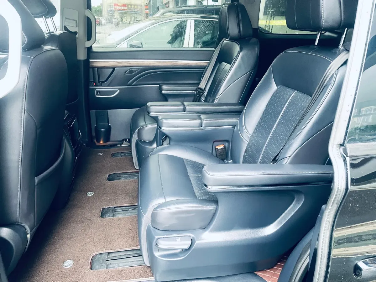 2021 GAC Trumpchi M8 2.0T 252HP L4 8AT,autocango,china used car exporter,china ev exporter,chinese used car exporter,chinese used ev exporter