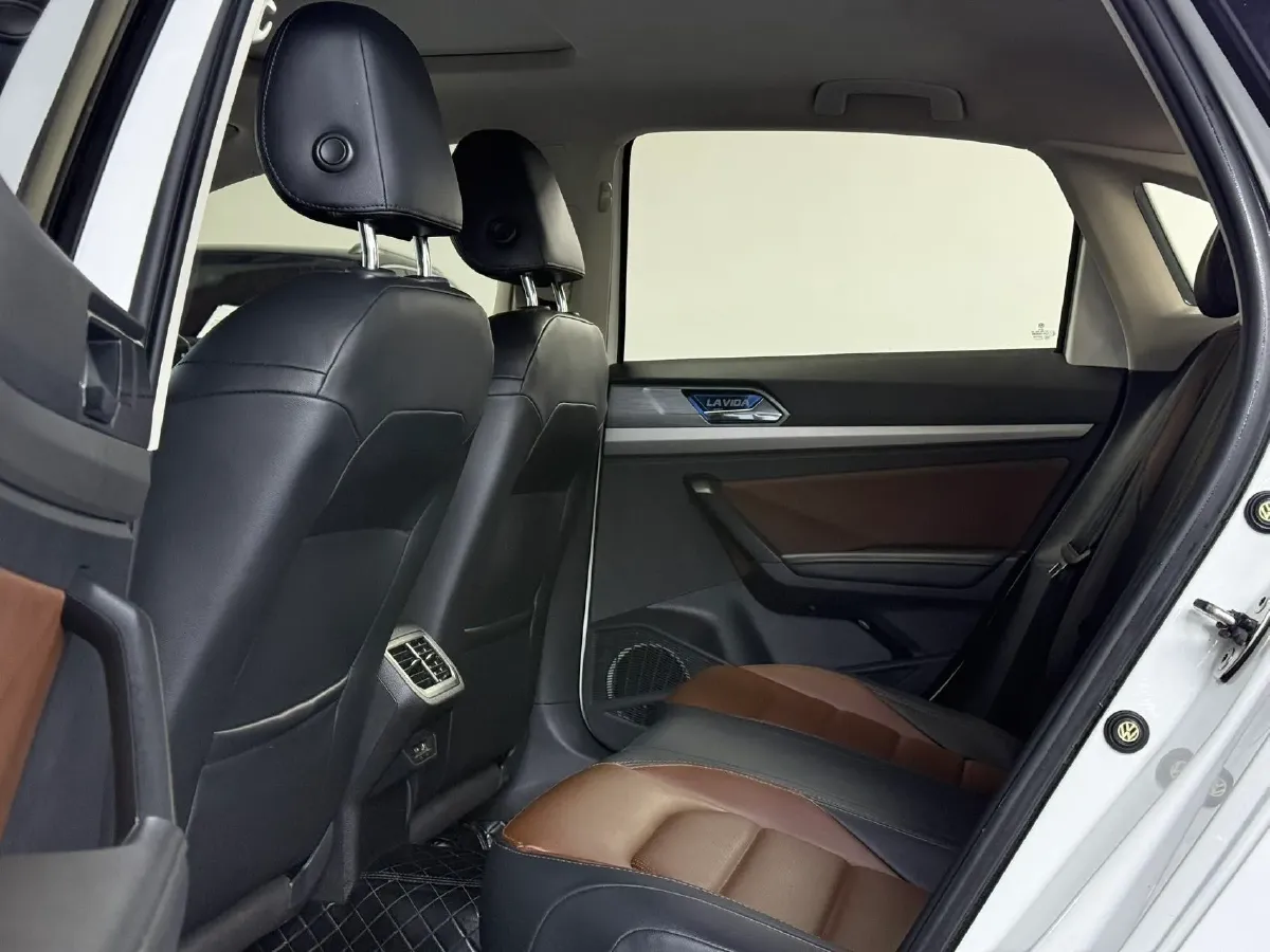 2021 Volkswagen Lavida 1.4T 150HP L4 7DCT,autocango,china used car exporter,china ev exporter,chinese used car exporter,chinese used ev exporter