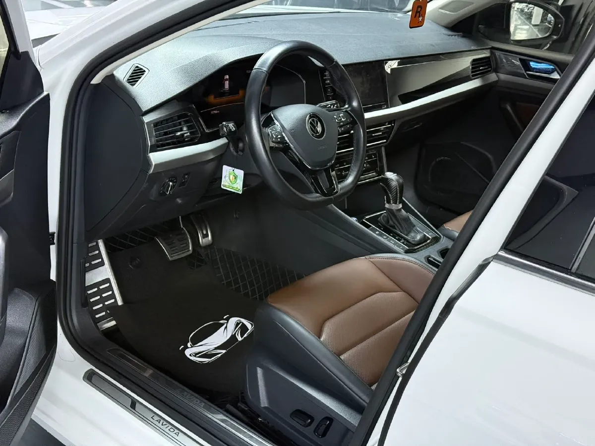 2021 Volkswagen Lavida 1.4T 150HP L4 7DCT,autocango,china used car exporter,china ev exporter,chinese used car exporter,chinese used ev exporter