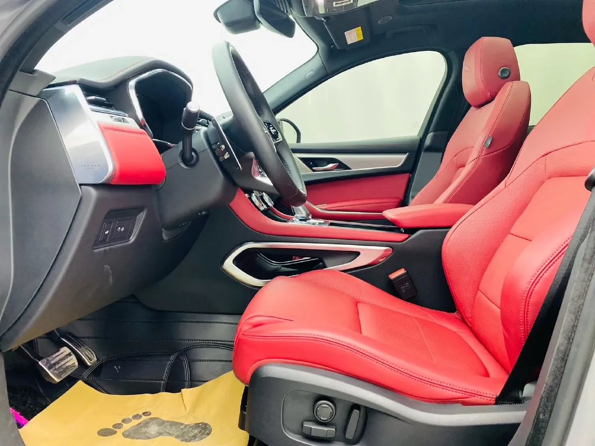 2024 Jaguar F-PACE 2.0T 250HP L4 8AT,autocango,china used car exporter,china ev exporter,chinese used car exporter,chinese used ev exporter