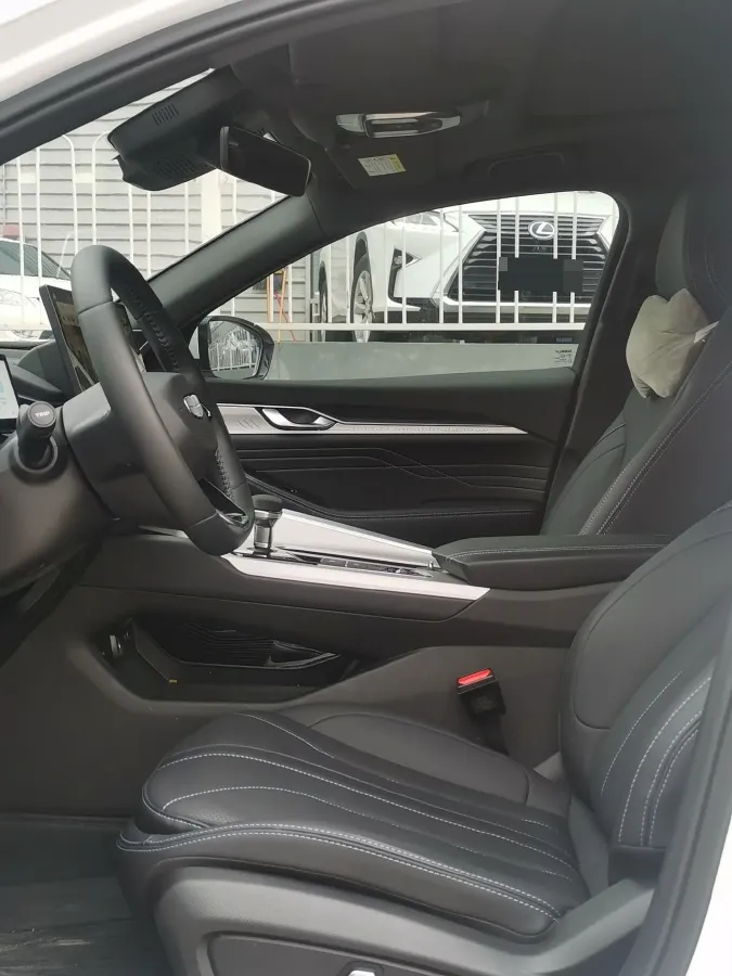 2025 Geely Preface 1.5T 181HP L4 7DCT,autocango,china used car exporter,china ev exporter,chinese used car exporter,chinese used ev exporter