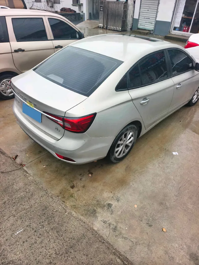 2019 Roewe i5 1.5L 120HP L4 CVT,autocango,china used car exporter,china ev exporter,chinese used car exporter,chinese used ev exporter
