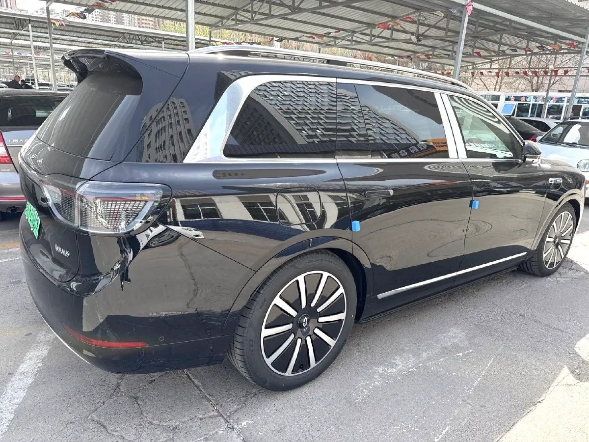 2025 AITO AITO M9 REEV 160HP REEV 52KWH,autocango,china used car exporter,china ev exporter,chinese used car exporter,chinese used ev exporter