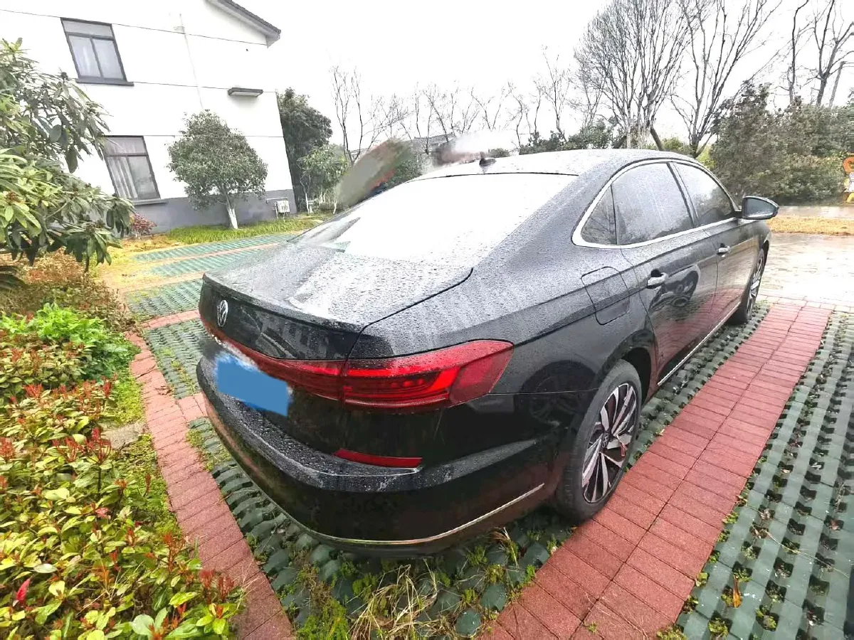 2025 Volkswagen Passat 2.0T 186HP L4 7DCT,autocango,china used car exporter,china ev exporter,chinese used car exporter,chinese used ev exporter