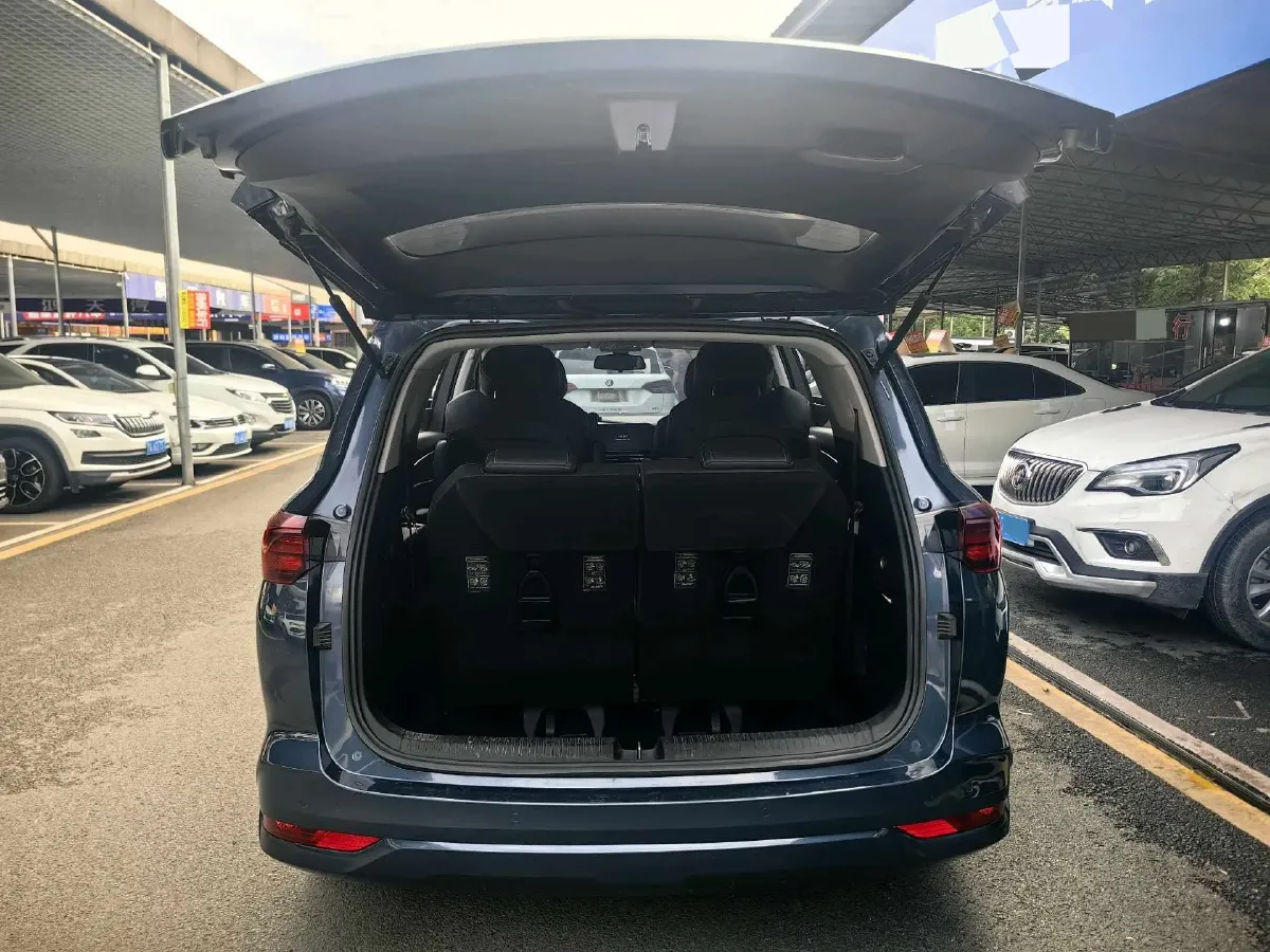 2022 WuLing KaiJie 1.5T 177HP L4 CVT,autocango,china used car exporter,china ev exporter,chinese used car exporter,chinese used ev exporter