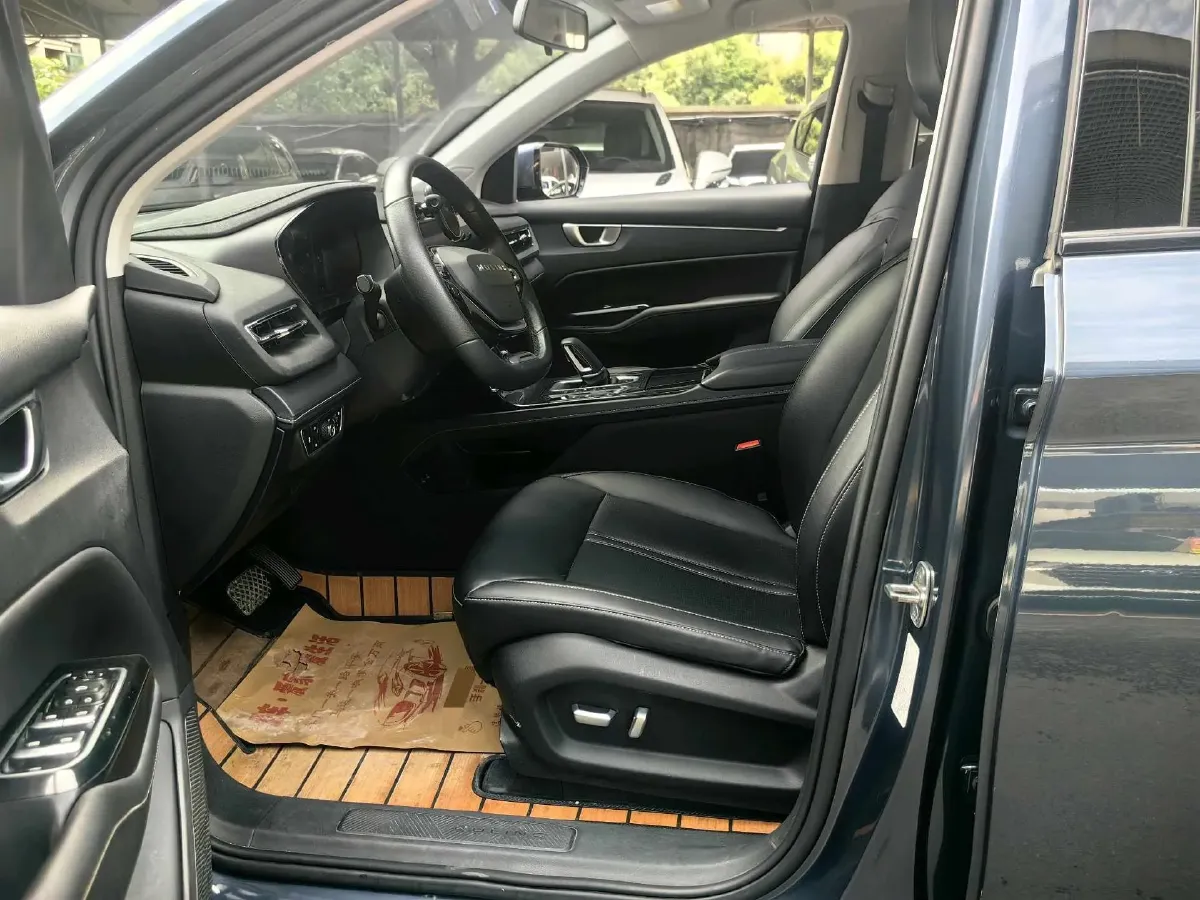 2022 WuLing KaiJie 1.5T 177HP L4 CVT,autocango,china used car exporter,china ev exporter,chinese used car exporter,chinese used ev exporter