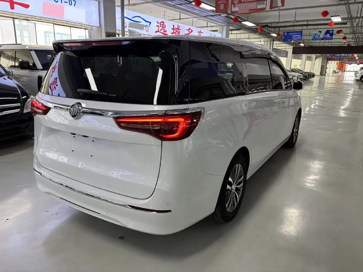 2021 Buick GL8 2.0T 237HP L4 9AT,autocango,china used car exporter,china ev exporter,chinese used car exporter,chinese used ev exporter