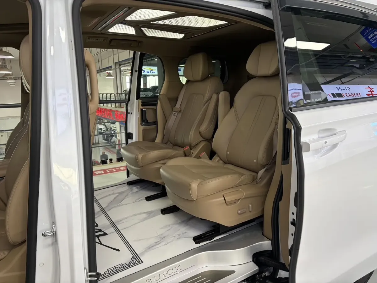 2021 Buick GL8 2.0T 237HP L4 9AT,autocango,china used car exporter,china ev exporter,chinese used car exporter,chinese used ev exporter