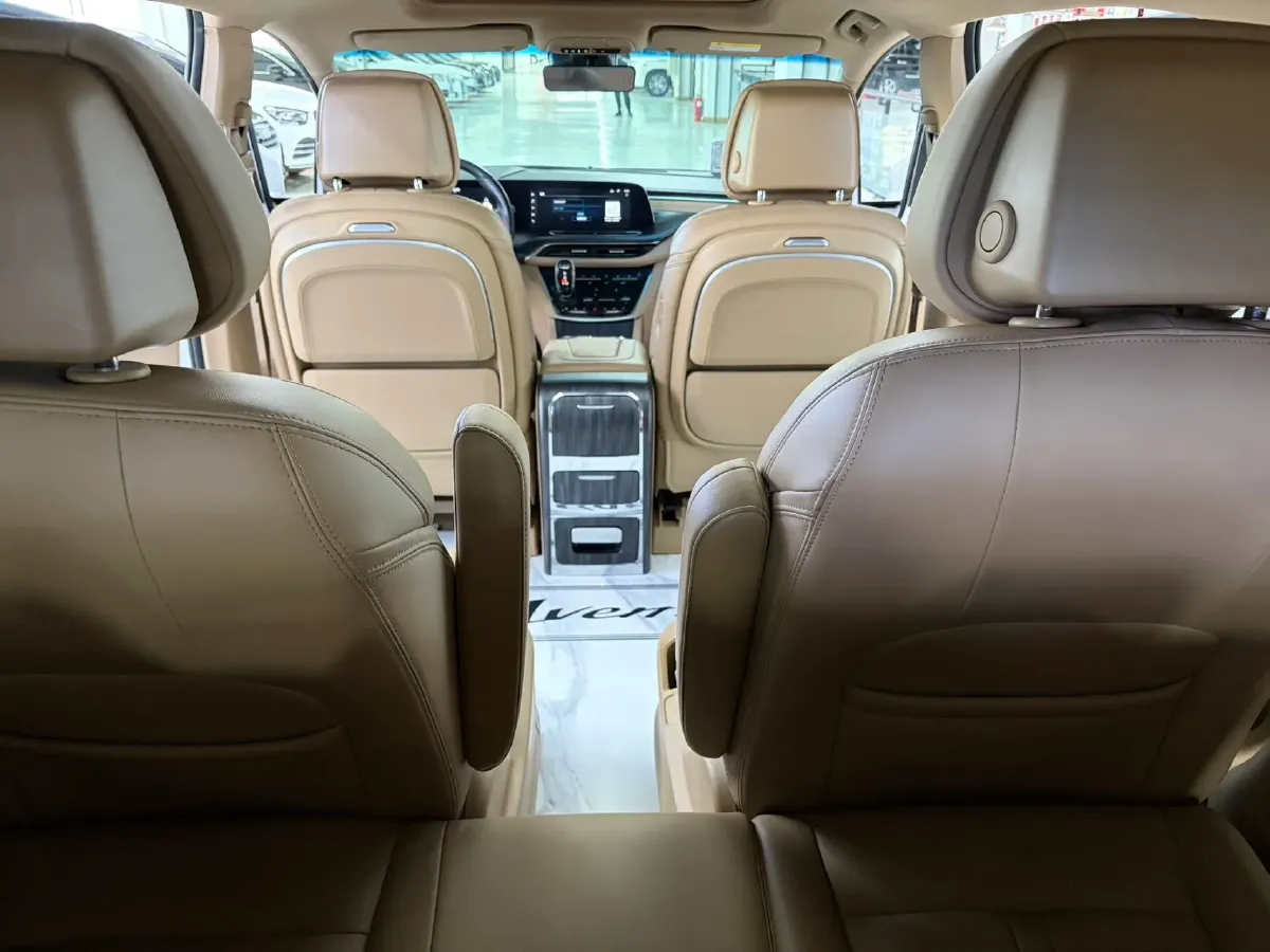 2021 Buick GL8 2.0T 237HP L4 9AT,autocango,china used car exporter,china ev exporter,chinese used car exporter,chinese used ev exporter