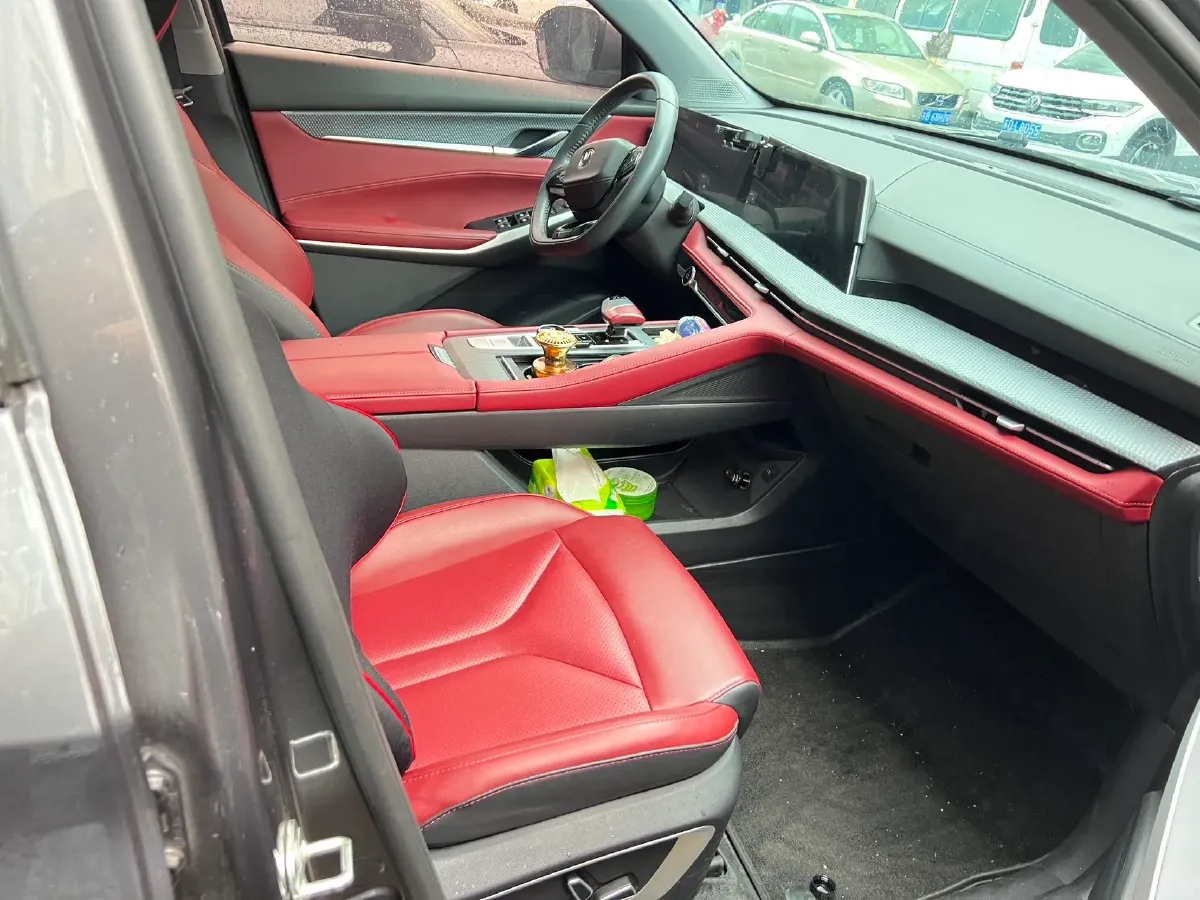 2022 ChangAn CS75 Plus 1.5T 178HP L4 6AT,autocango,china used car exporter,china ev exporter,chinese used car exporter,chinese used ev exporter