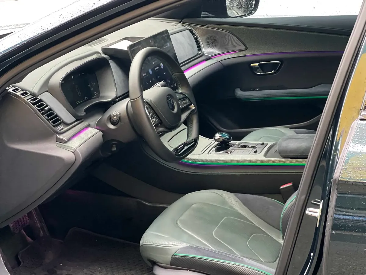 2022 Toyota Highlander 2.5L 192HP L4 E-CVT Hybrid,autocango,china used car exporter,china ev exporter,chinese used car exporter,chinese used ev exporter