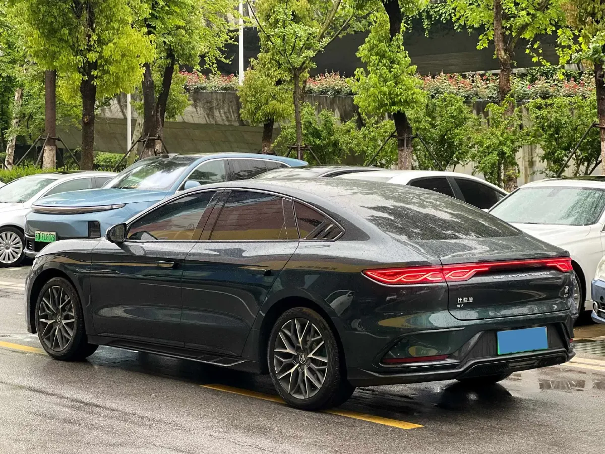 2022 Toyota Highlander 2.5L 192HP L4 E-CVT Hybrid,autocango,china used car exporter,china ev exporter,chinese used car exporter,chinese used ev exporter