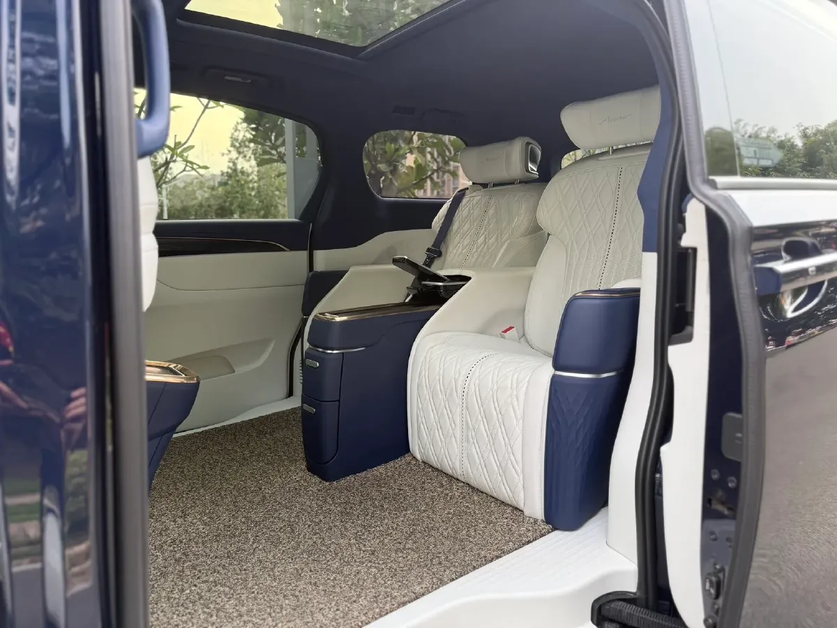 2020 Buick GL8 2.0T 237HP L4 9AT,autocango,china used car exporter,china ev exporter,chinese used car exporter,chinese used ev exporter