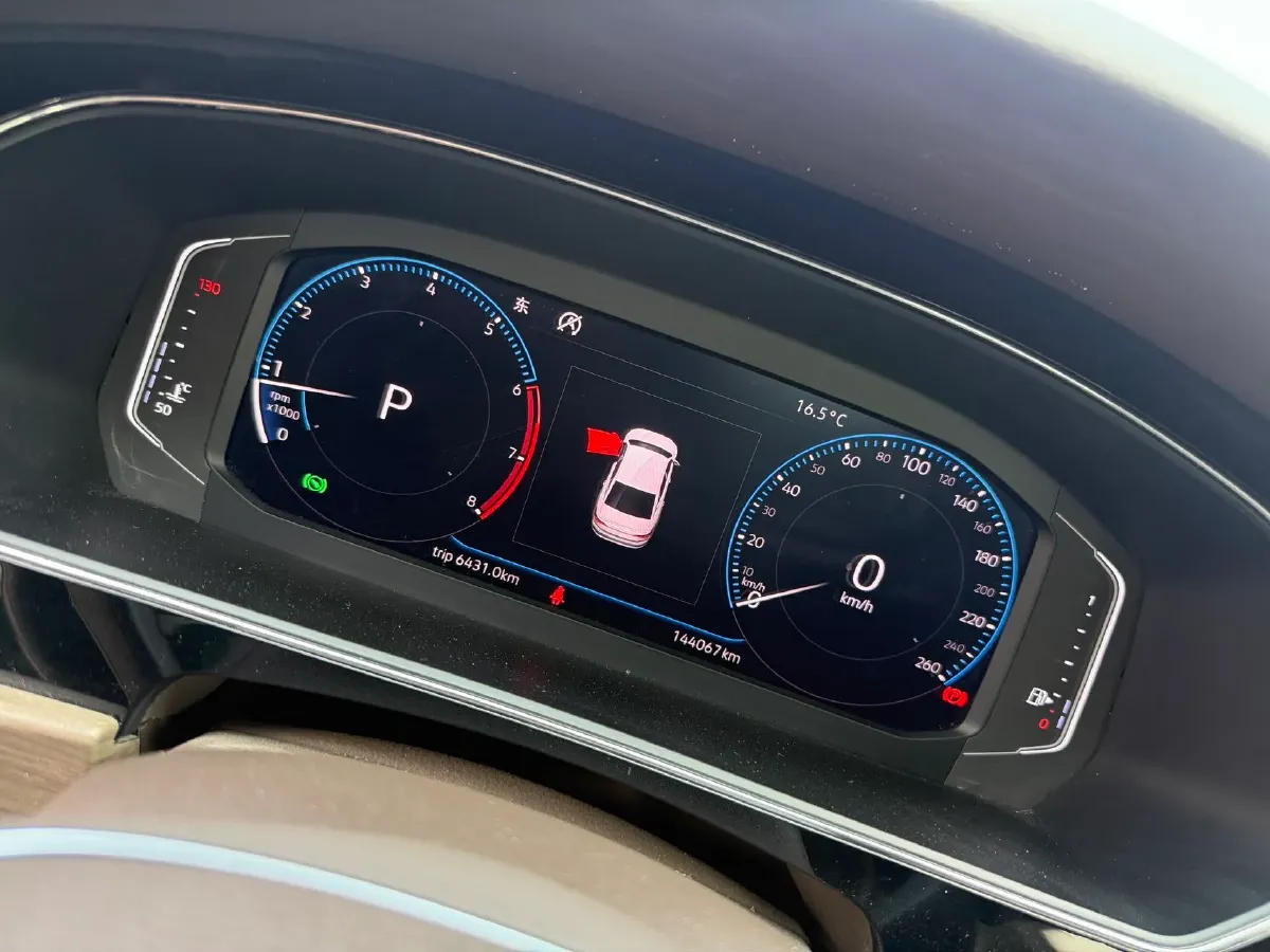 2019 Volvo V40 1.5T 152HP L4 6AT,autocango,china used car exporter,china ev exporter,chinese used car exporter,chinese used ev exporter