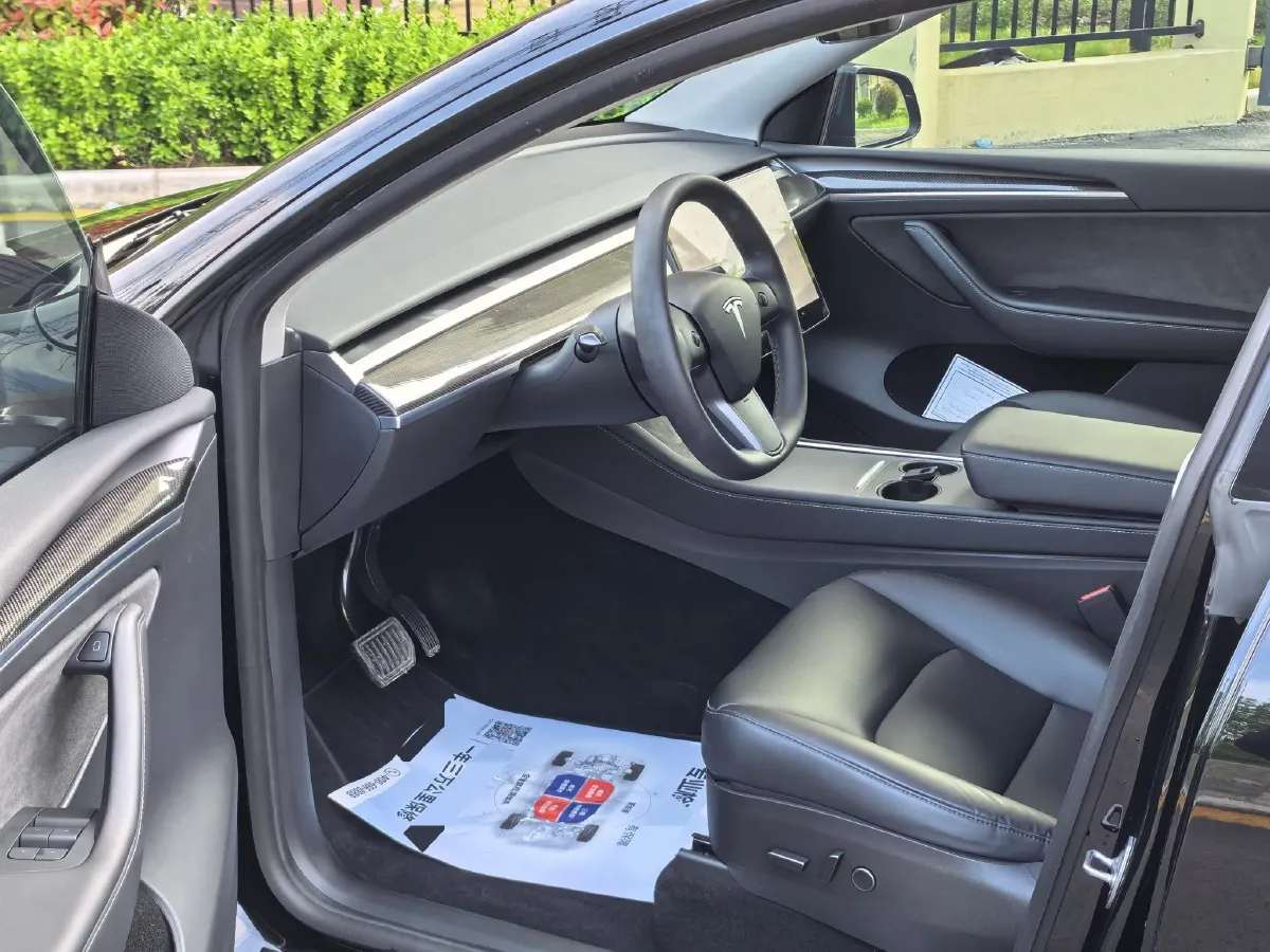 2022 Tesla Model Y BEV 60KWH,autocango,china used car exporter,china ev exporter,chinese used car exporter,chinese used ev exporter