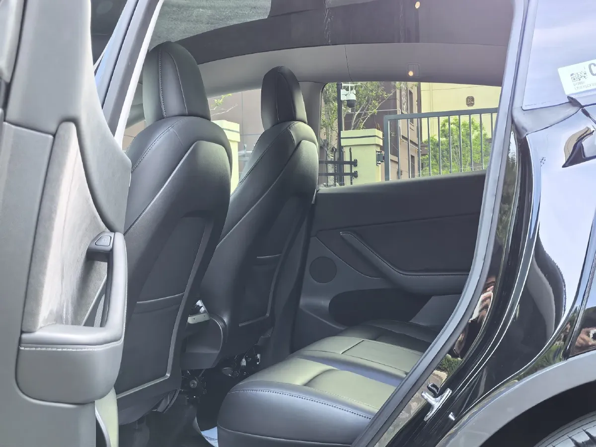 2022 Tesla Model Y BEV 60KWH,autocango,china used car exporter,china ev exporter,chinese used car exporter,chinese used ev exporter