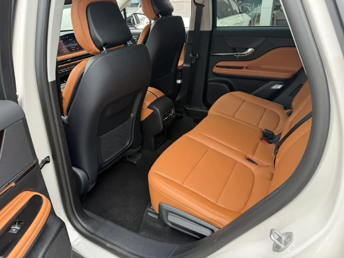 2024 Lincoln Corsair 1.5T 193HP L4 E-CVT Hybrid,autocango,china used car exporter,china ev exporter,chinese used car exporter,chinese used ev exporter