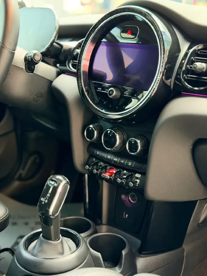 2022 MINI MINI 2.0T 192HP L4 7DCT,autocango,china used car exporter,china ev exporter,chinese used car exporter,chinese used ev exporter