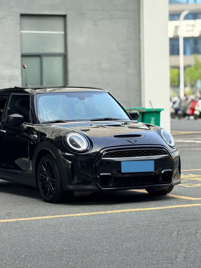 2022 MINI MINI 2.0T 192HP L4 7DCT,autocango,china used car exporter,china ev exporter,chinese used car exporter,chinese used ev exporter