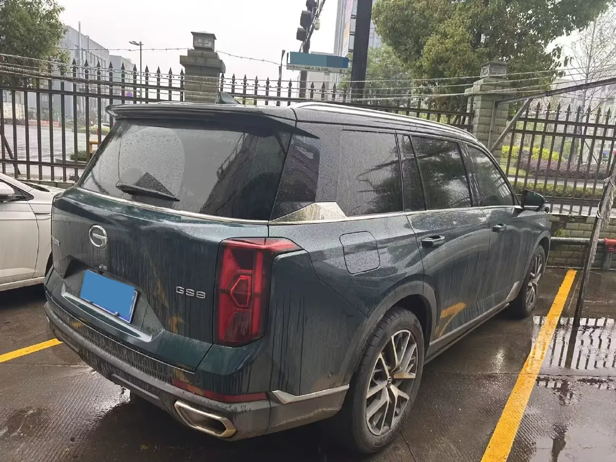 2022 GAC Trumpchi GS8 2.0T 252HP L4 8AT,autocango,china used car exporter,china ev exporter,chinese used car exporter,chinese used ev exporter