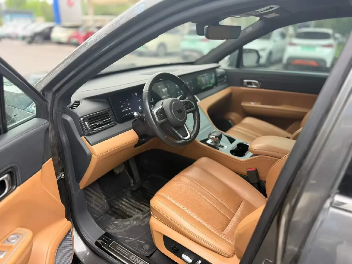 2020 Li ONE Range Extended 131HP REEV 40.5KWH,autocango,china used car exporter,china ev exporter,chinese used car exporter,chinese used ev exporter