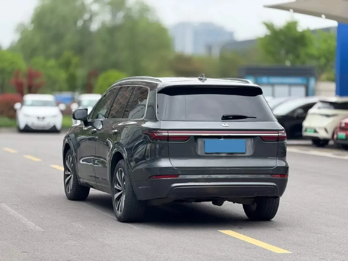 2020 Li ONE Range Extended 131HP REEV 40.5KWH,autocango,china used car exporter,china ev exporter,chinese used car exporter,chinese used ev exporter