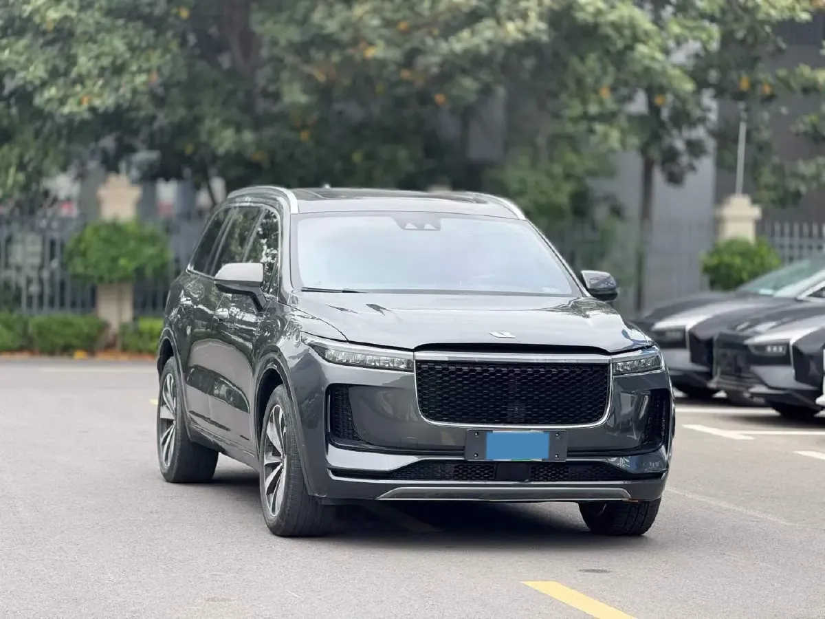 2020 Li ONE Range Extended 131HP REEV 40.5KWH,autocango,china used car exporter,china ev exporter,chinese used car exporter,chinese used ev exporter