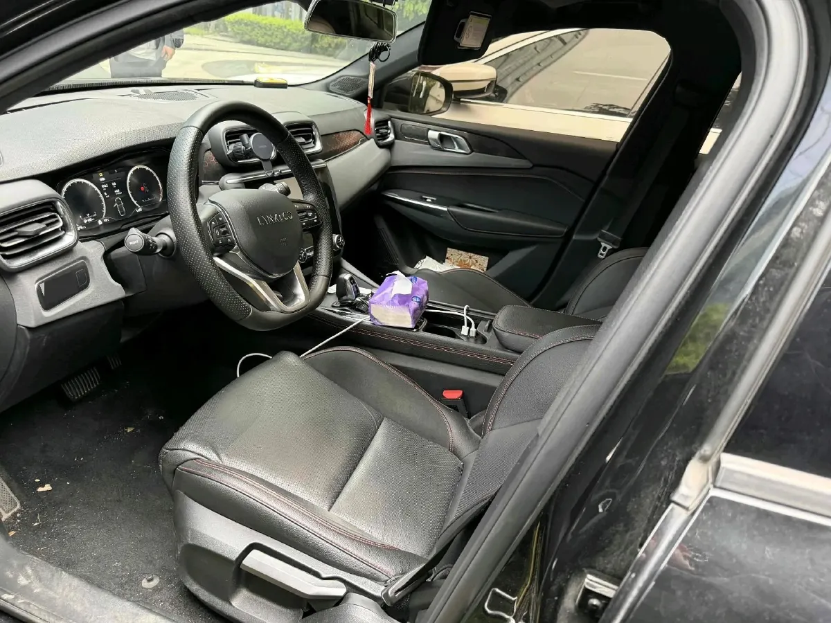 2019 Qoros 5 1.6T 197HP L4 7DCT,autocango,china used car exporter,china ev exporter,chinese used car exporter,chinese used ev exporter