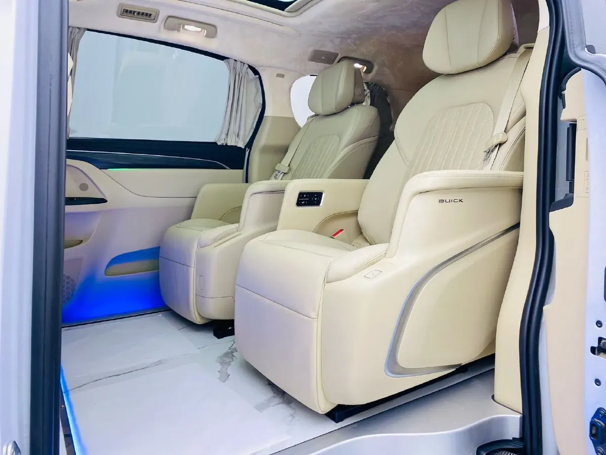 2023 Buick GL8 2.0T 237HP L4 9AT,autocango,china used car exporter,china ev exporter,chinese used car exporter,chinese used ev exporter