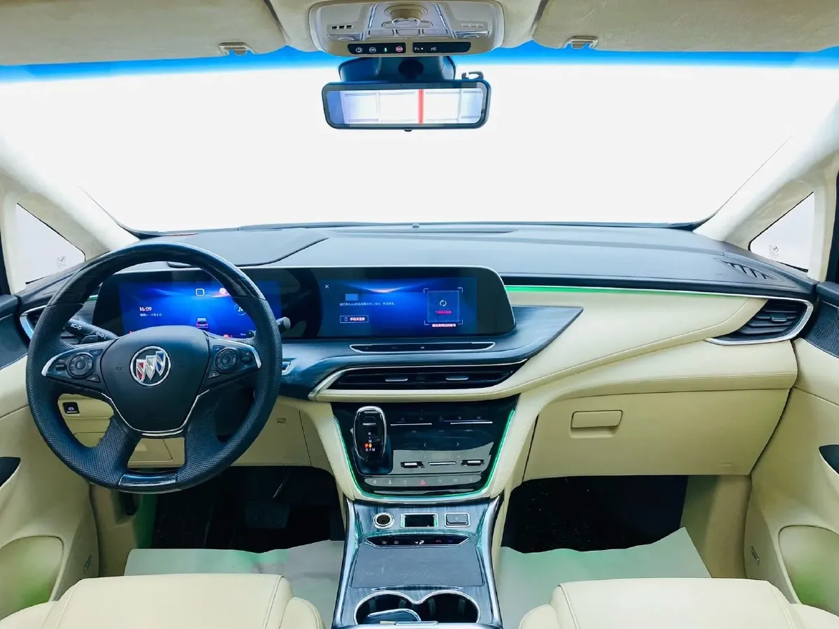 2023 Buick GL8 2.0T 237HP L4 9AT,autocango,china used car exporter,china ev exporter,chinese used car exporter,chinese used ev exporter