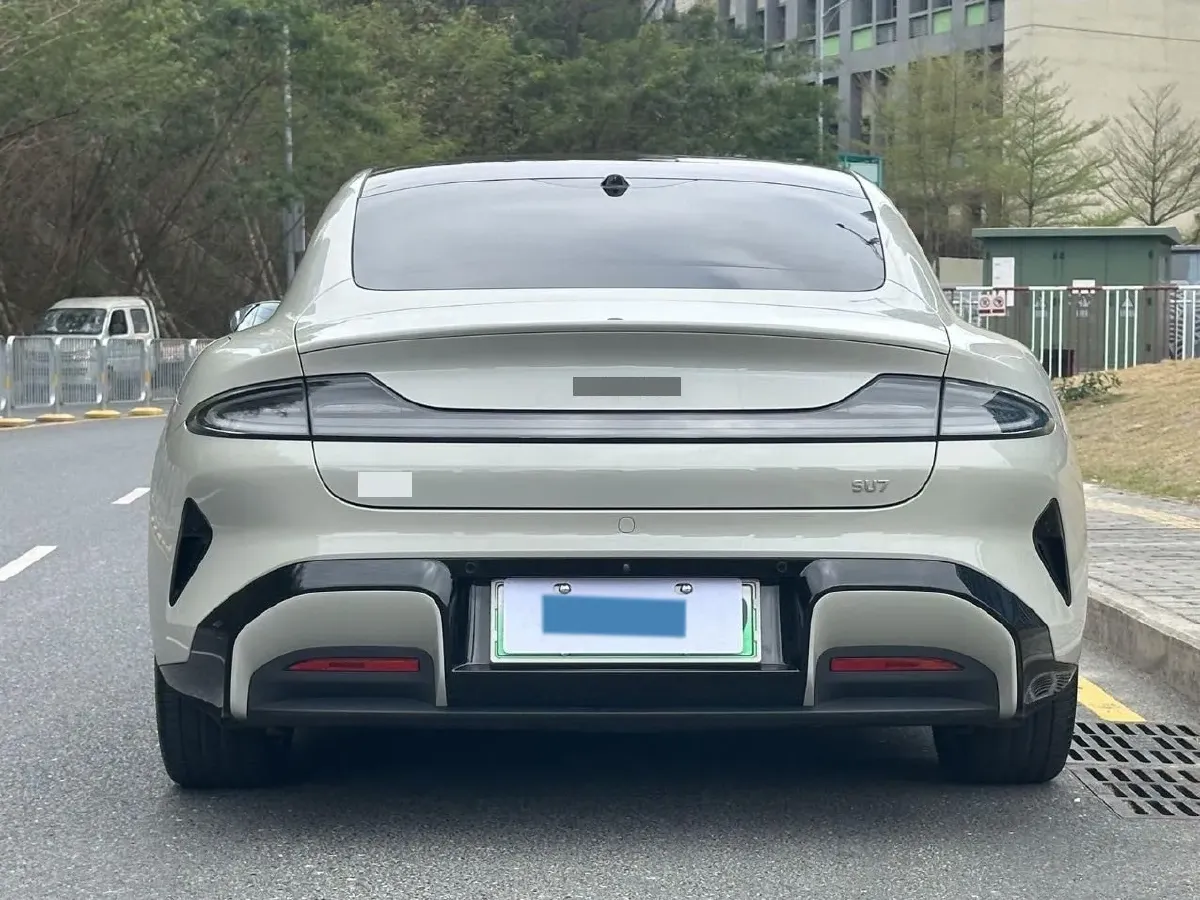 2024 MI SU7 BEV 73.6KWH,autocango,china used car exporter,china ev exporter,chinese used car exporter,chinese used ev exporter