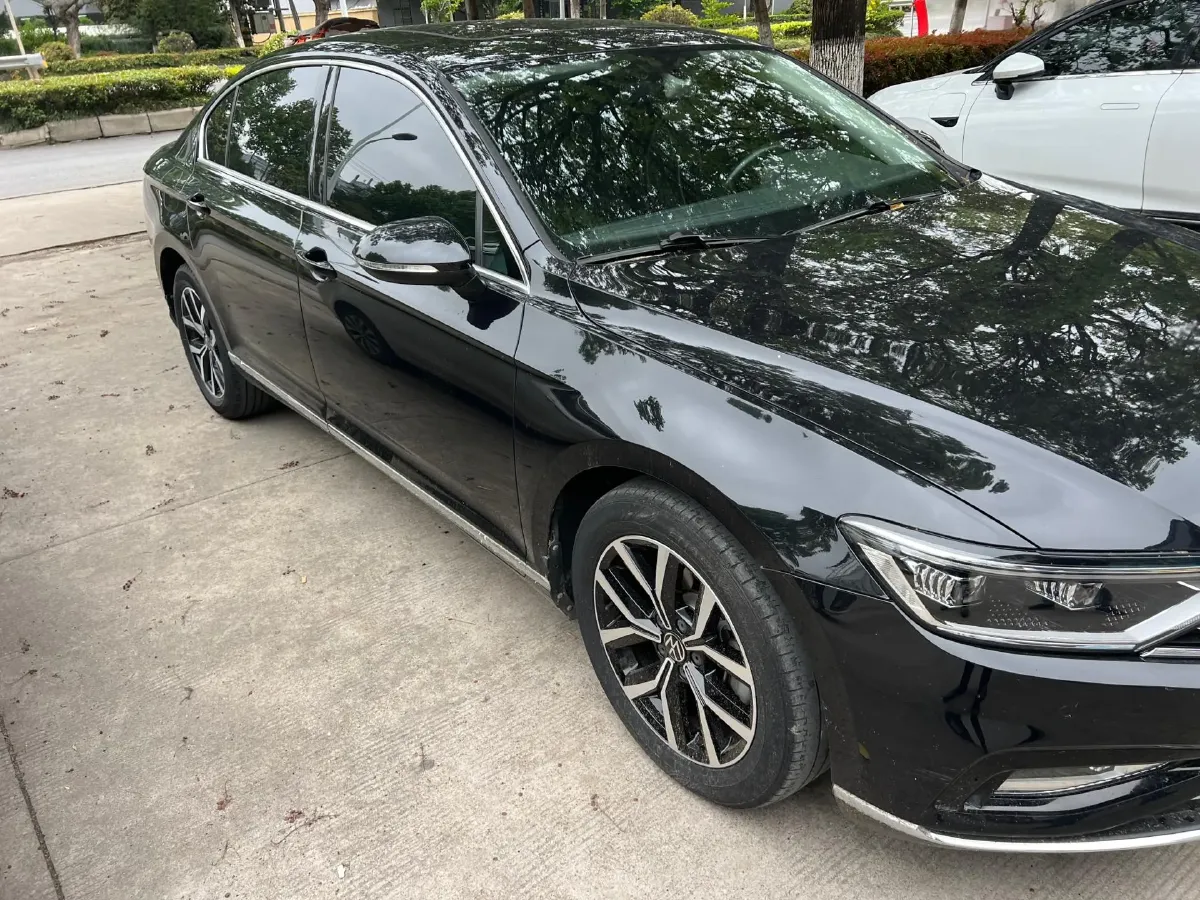 2020 Volkswagen Magotan 2.0T 186HP L4 7DCT,autocango,china used car exporter,china ev exporter,chinese used car exporter,chinese used ev exporter