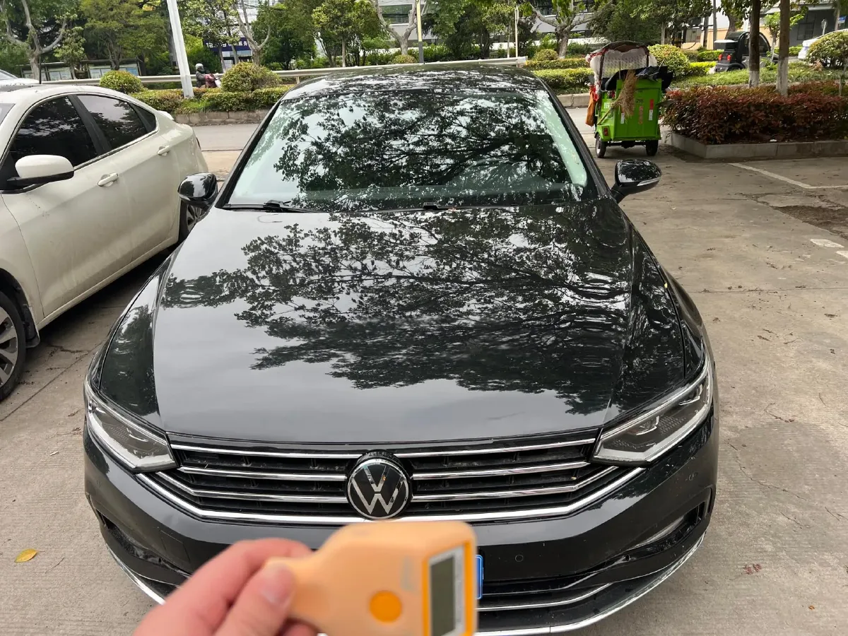 2020 Volkswagen Magotan 2.0T 186HP L4 7DCT,autocango,china used car exporter,china ev exporter,chinese used car exporter,chinese used ev exporter