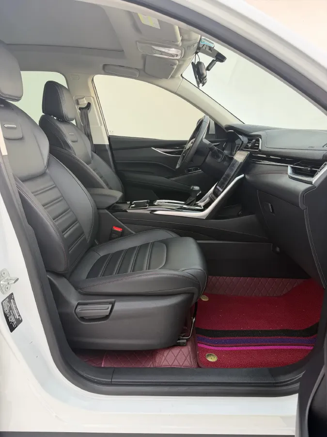 2019 MAXUS D60 1.5T 169HP L4 7DCT,autocango,china used car exporter,china ev exporter,chinese used car exporter,chinese used ev exporter