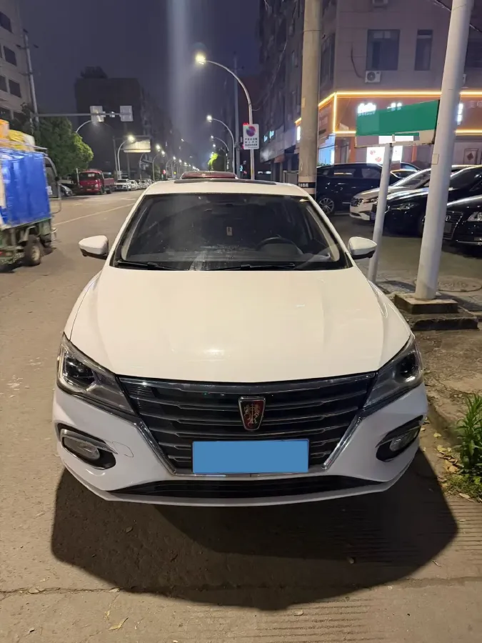 2020 Roewe i5 1.5L 120HP L4 CVT,autocango,china used car exporter,china ev exporter,chinese used car exporter,chinese used ev exporter