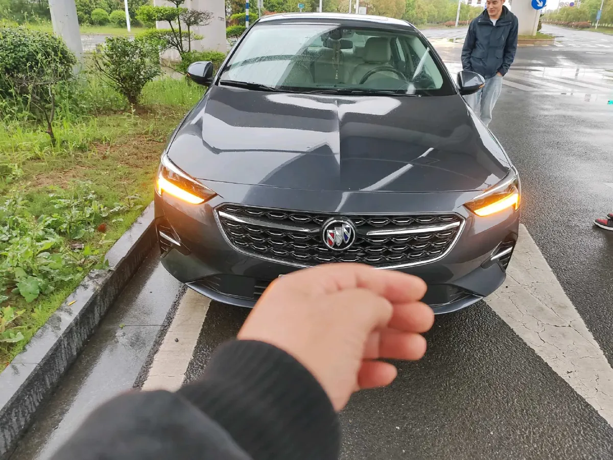 2020 Buick Regal 1.5T 169HP L4 9AT,autocango,china used car exporter,china ev exporter,chinese used car exporter,chinese used ev exporter