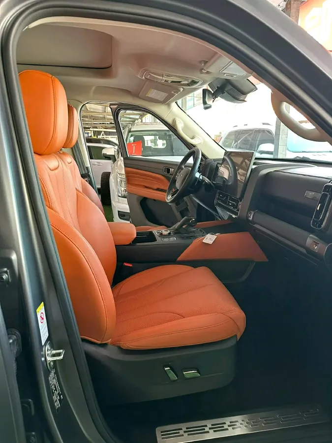 2024 Haval H9 2.0T 224HP L4 8AT,autocango,china used car exporter,china ev exporter,chinese used car exporter,chinese used ev exporter