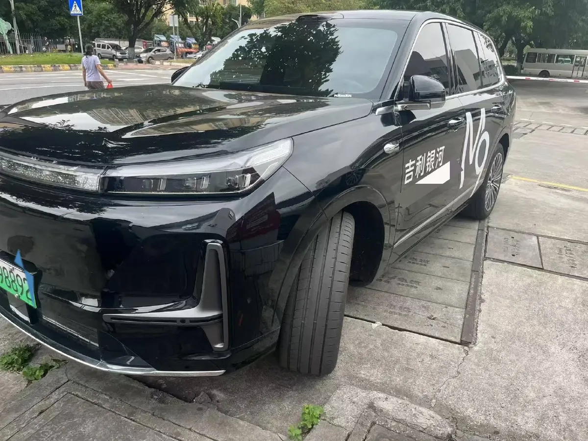 2025 Geely Galaxy M9 1.5T 163HP L4 3DHT PHEV,autocango,china used car exporter,china ev exporter,chinese used car exporter,chinese used ev exporter