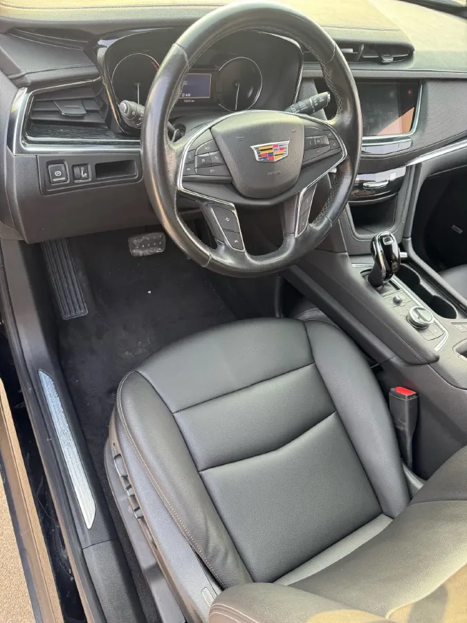 2022 Cadillac XT5 2.0T 237HP L4 9AT,autocango,china used car exporter,china ev exporter,chinese used car exporter,chinese used ev exporter